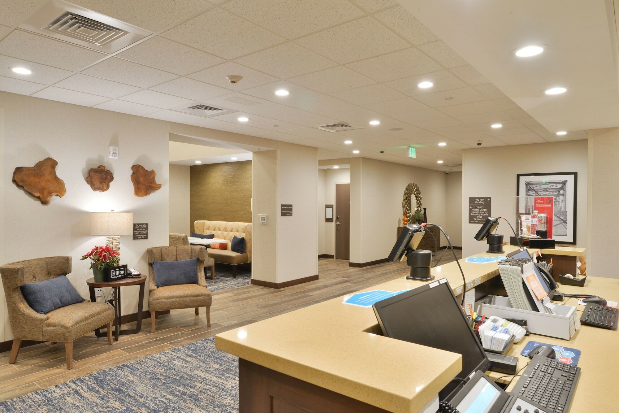 Hampton Inn & Suites Menomonie-Uw Stout Exterior photo